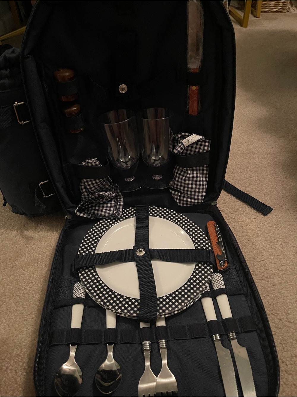 Picnic at Ascot 2-Person Insulated Picnic Backpack Set Gingham